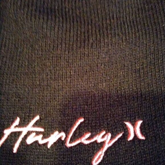 Hurley NWT Staple Beanie Black with Pin Hurley Embroidery OS - Picture 12 of 14